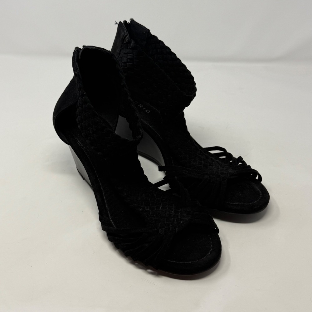 Torrid Black Braided T-Strap Midi Wedge Sandals Open Toe‎ Back Zip  8W